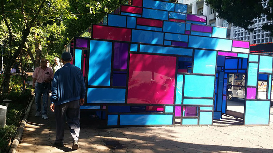 Tác phẩm “Tháp” trước khi bị tháo dỡ