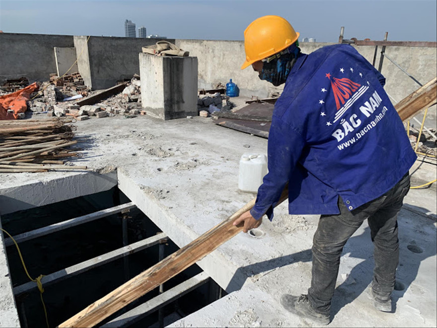 Xử lý dứt điểm 'biểu tượng sai phạm' 8B Lê Trực