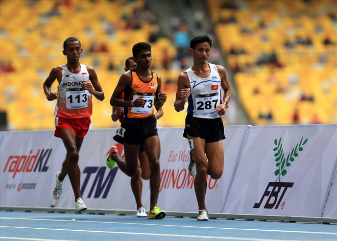 Nhà vô địch SEA Games Nguyễn Văn Lai (dẫn đầu) sẵn sàng chinh phục thử thách mới trên đường chạy Tiền Phong Marathon 2019 ảnh: VSI