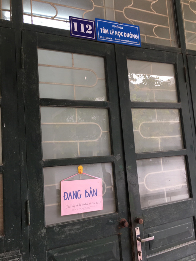 Một số trường học hiện đã có phòng tư vấn tâm lý nhưng con số này không nhiều