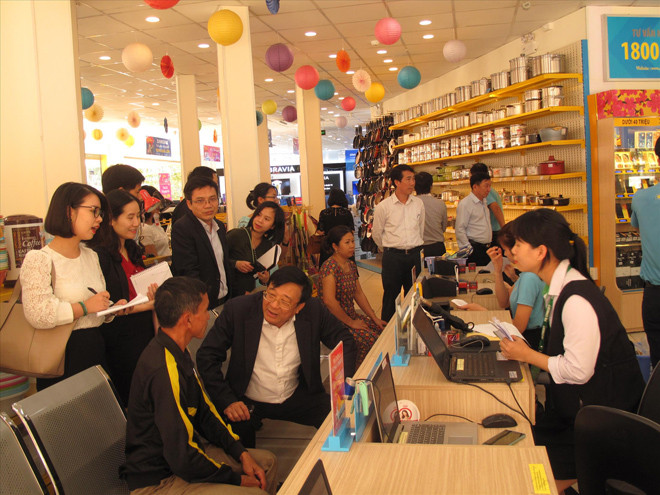 Lãnh đạo Vụ tín dụng NHNN đi làm việc khảo sát tại 7 tỉnh thành về nhu cầu vốn tín dụng của bà con nhằm tìm giải pháp chống tín dụng đen ảnh: CTV