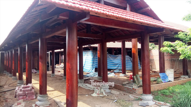 Một góc nhỏ căn nhà gỗ “khủng” của ông Quyến ở đường Nguyễn Văn Trỗi