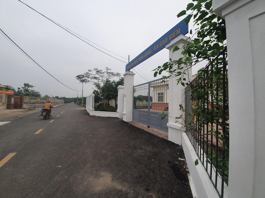 Nhà văn hóa tiền tỷ mới xây xuống cấp, nghi bị phá hoại