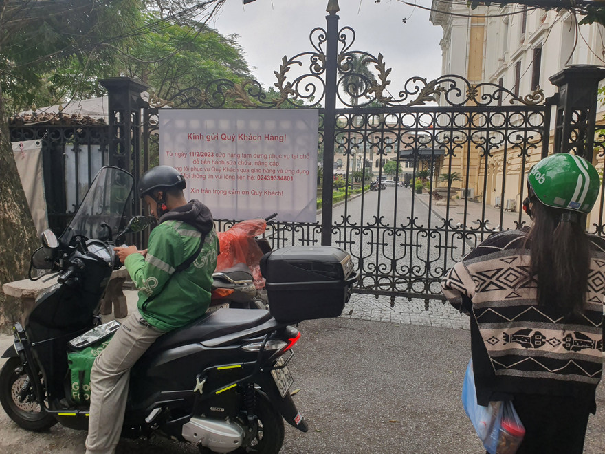 Quán cà phê dưới hầm Nhà hát Lớn Hà Nội dừng hoạt động sau phản ánh của Tiền Phong 