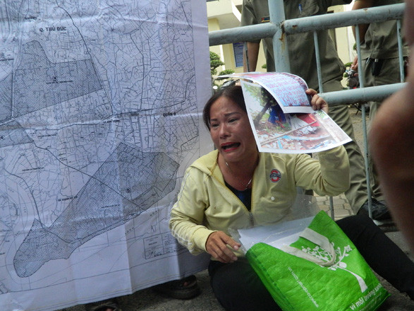 Một người dân Thủ Thiêm nhiều năm đi kêu đòi quyền lợi 