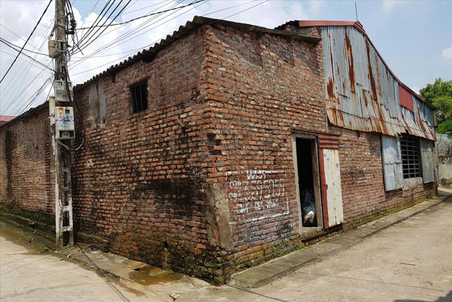 Xưởng sản xuất ni lông gây ô nhiễm Ảnh: KIẾN NGHĨA 