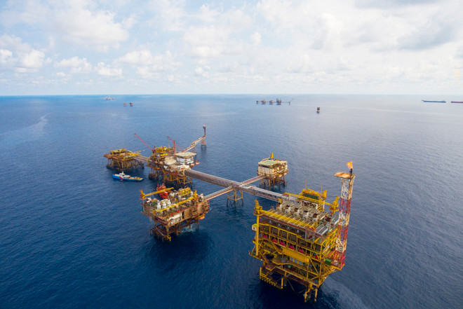 PVN tiên phong áp dụng CMCN 4.0 trong thăm dò và khai thác dầu khí. Trong ảnh, giàn điều khiển trung tâm mỏ Bạch Hổ