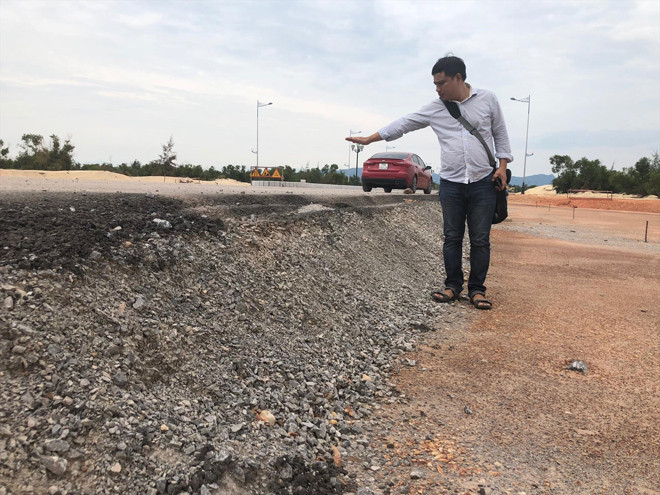 Cao độ giữa đường nối cầu Nhật Lệ II với đại lộ Võ Nguyên Giáp vênh nhau hơn 70 cm