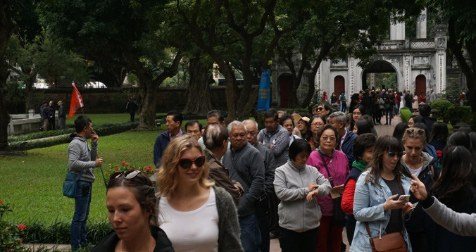 Du khách quốc tế đến Việt Nam năm 2017 đạt gần 13 triệu. Ảnh:Bảo Hân.