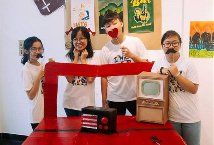 The People “truyền lửa” bảo vệ môi trường đến các bạn trẻ.