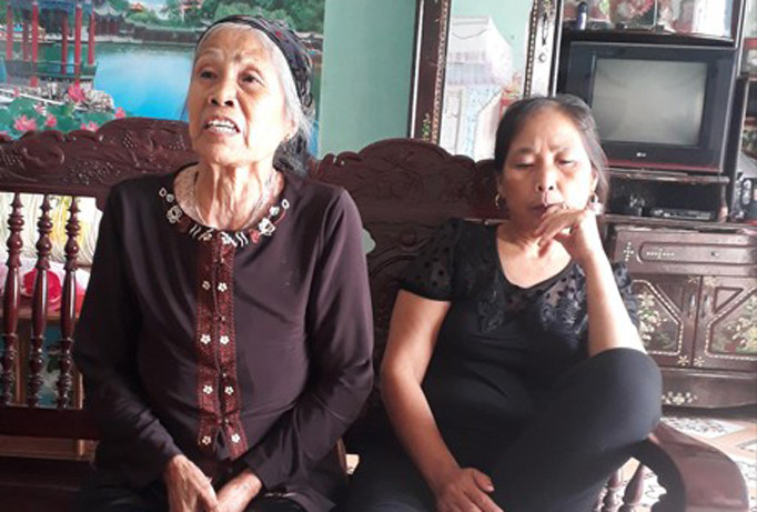 Nhiều người dân thôn Hòn Ngọc không tin Phượng giết mẹ như kết luận của cơ quan điều tra.