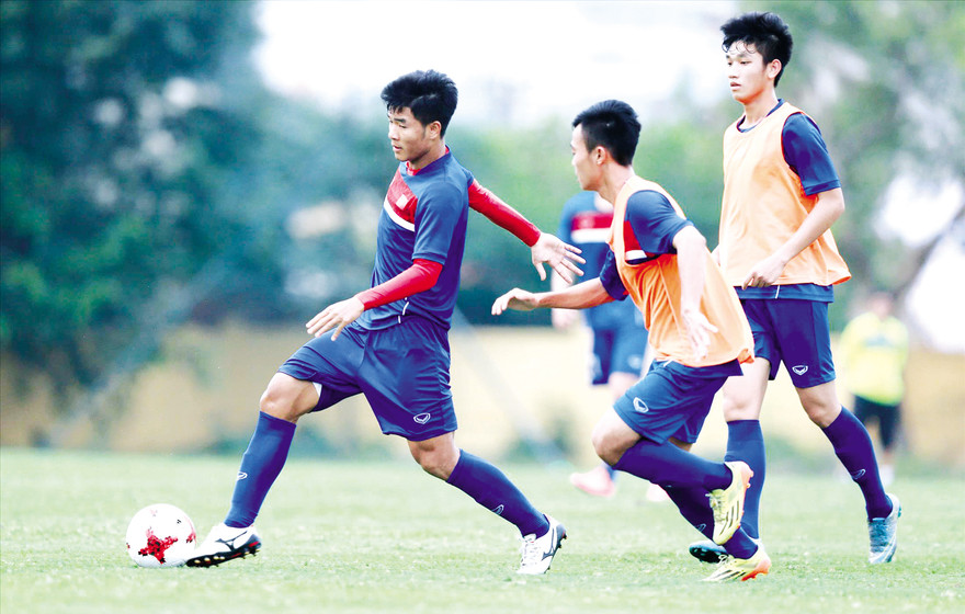 Vì sao Hà Đức Chinh không lên tuyển?