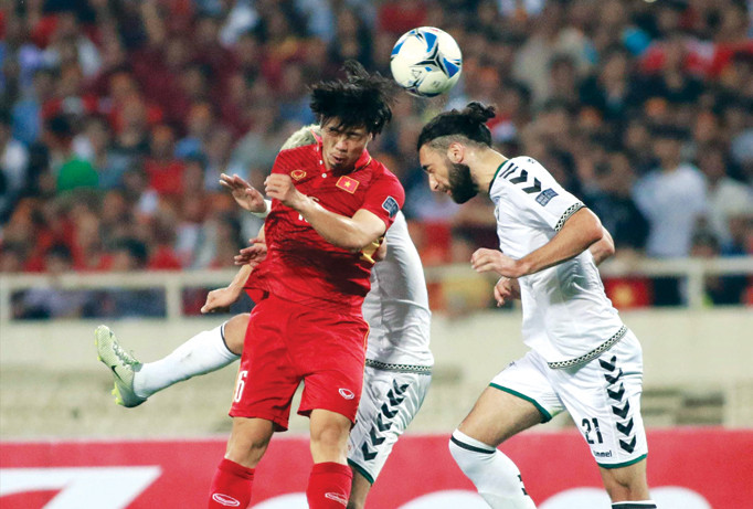ĐTVN đã giành vé dự VCK Asian Cup 2019 sau trận hòa khá may mắn trên sân nhà trước ĐT Afghanistan. Ảnh: VSI.
