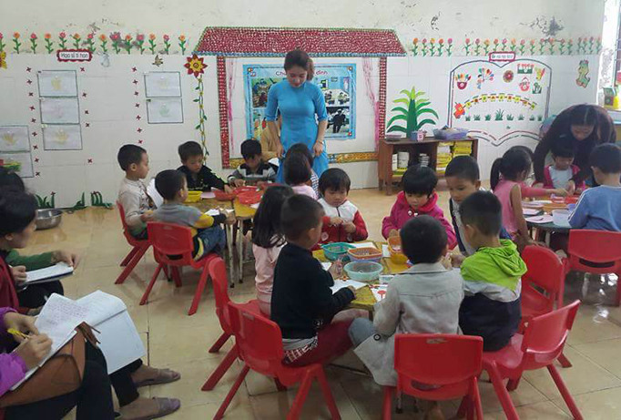 Trẻ mầm non Kỳ Phú trong một giờ học.