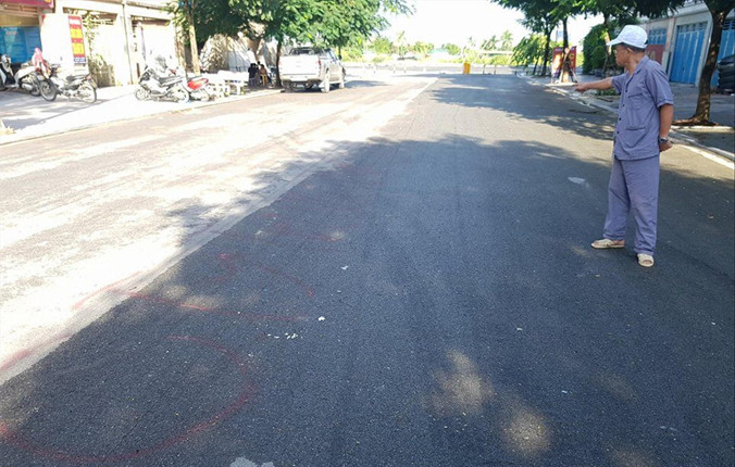 Người dân phản đối việc hạ ngầm vì lo ngại vừa mất an toàn vừa làm hỏng đường.