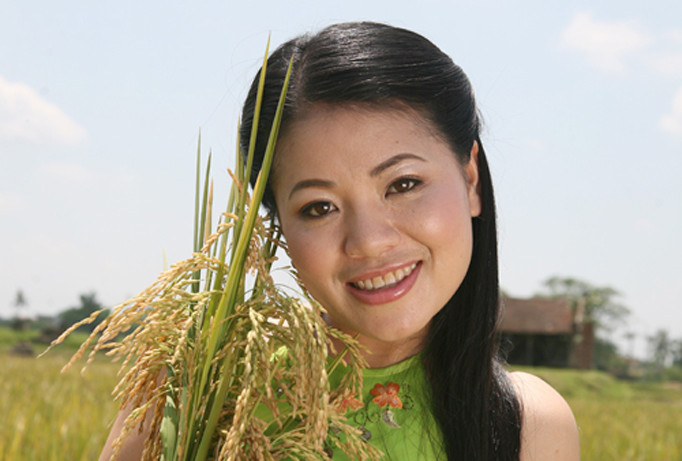 Anh Thơ: 'Cân' cả 'đỏ' lẫn 'vàng'