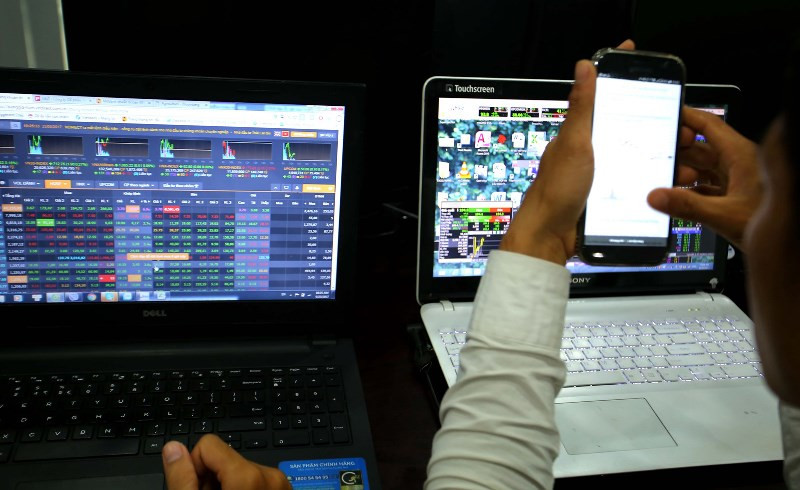 Nguy cơ thất thoát vì chưa lên sàn đã thoái