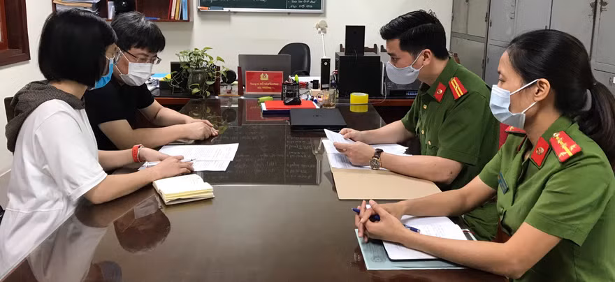 Các đối tượng tại cơ quan công an