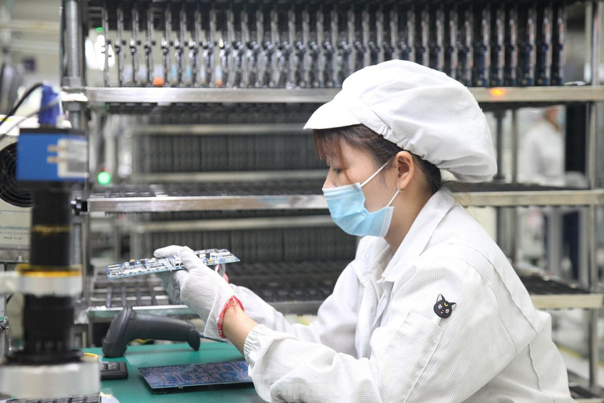 Nhiều doanh nghiệp trong KCN tỉnh Bắc Giang hoạt động trở lại