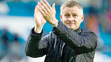 Solskjaer trở lại sân Old Trafford để thay thế Mourinho ngồi lên ghế nóng