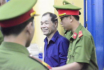 Ông Trầm Bê bị khởi tố tội mới khi đang thi hành bản án 4 năm tù . Ảnh: Tân Châu