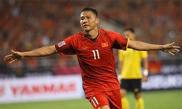 Tiền đạo Anh Đức