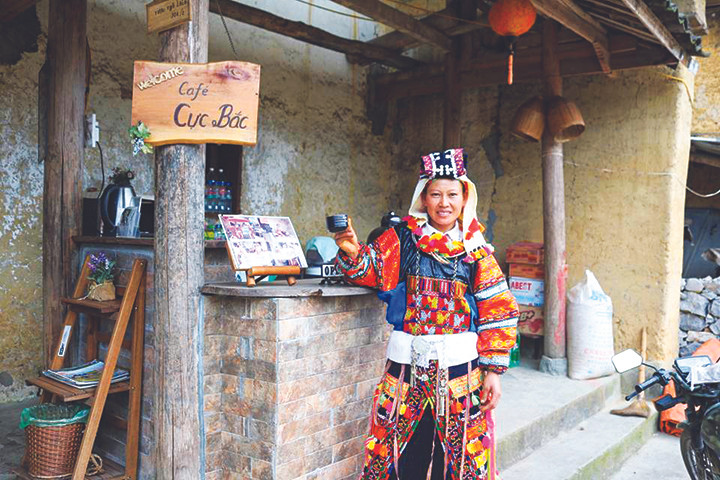 Chị Vấn chủ quán Cực Bắc