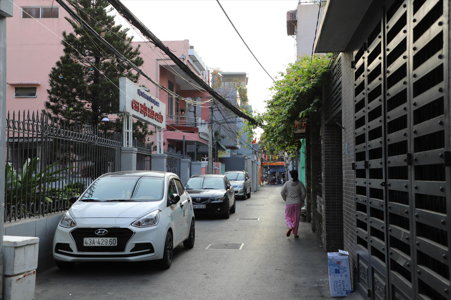 Chật chội kiệt, hẻm Đà Nẵng ảnh: Thái Lâm