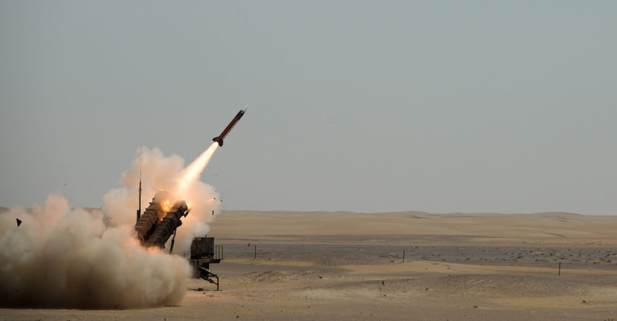 Hệ thống phòng không Patriot đã tỏ ra vô tác dụng trước những drone giá rẻ Ảnh: defensepost.com 