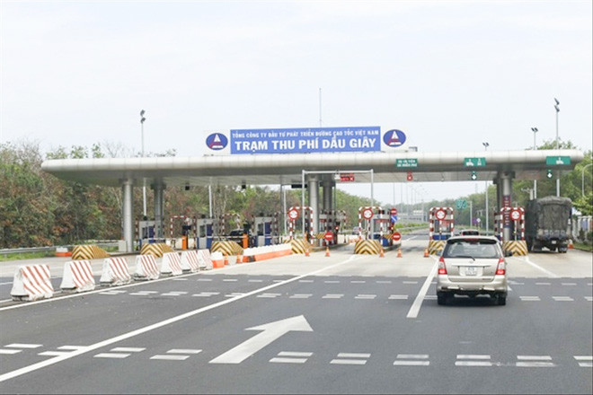 Trạm thu phí Dầu Giây nơi xảy ra vụ cướp đến nay số tiền thu phí hằng ngày nơi đây vẫn là dấu hỏi Ảnh: M.T 