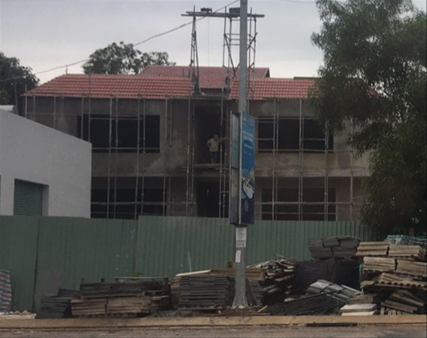 Ngôi nhà hàng chục tỷ đồng xây dựng lấn chiếm đất dự án