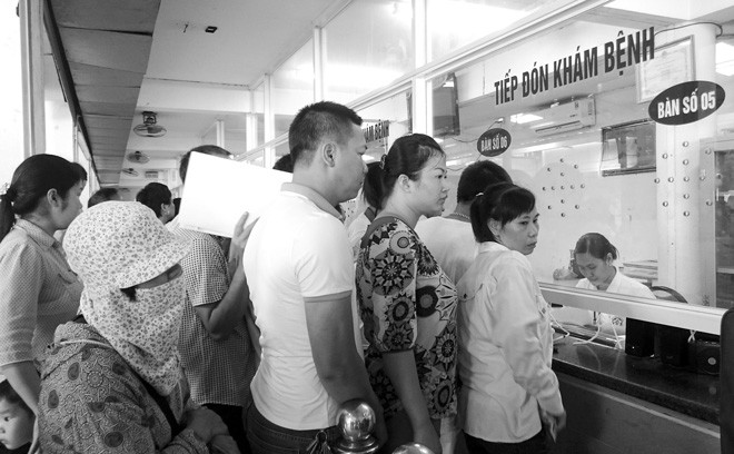 Chậm nhất năm 2021, người dân sẽ sử dụng thẻ BHYT điện tử thay cho thẻ giấy hiện nay