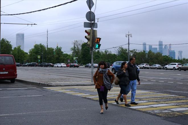 Tại các nước châu Âu, đồng hồ đếm ngược chủ yếu chỉ được lắp đặt tại các đèn dành cho người đi bộ (ảnh chụp tại Matxcơva - Nga) 