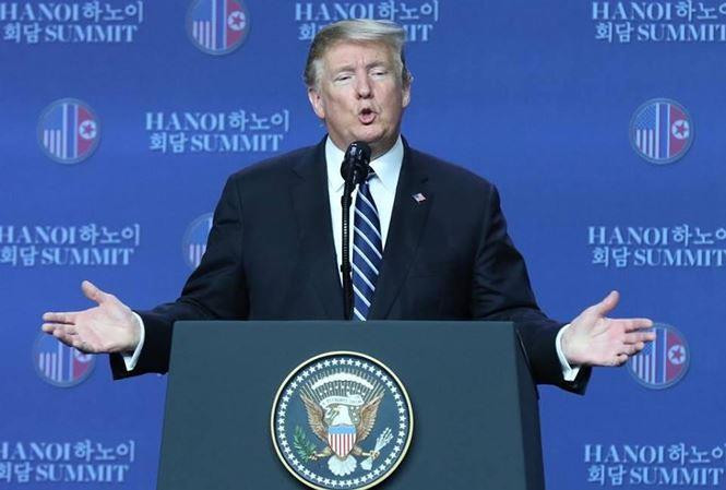 Những ngôn từ ấn tượng trong cuộc họp báo của ông Donald Trump