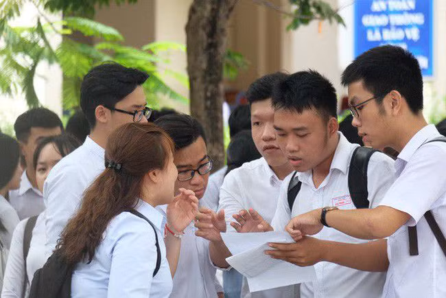 Học sinh mong Bộ GD&ĐT sớm công bố phương án thi hay bỏ để chủ động học tập 