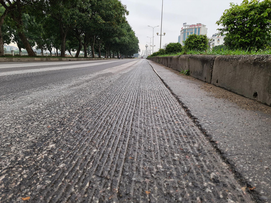 Tuyến QL1 đoạn tránh TP Thanh Hóa xuống cấp nghiêm trọng nhưng chậm được khắc phục, sửa chữa (chụp ngày 28/2/2021) Ảnh: Phạm Thanh