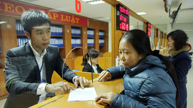 Không cần đổi chứng minh, sổ đỏ khi sáp nhập huyện, xã