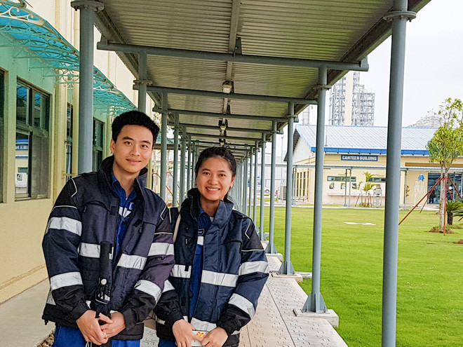 Những gương mặt công nhân rạng rỡ trước ngày khánh thành