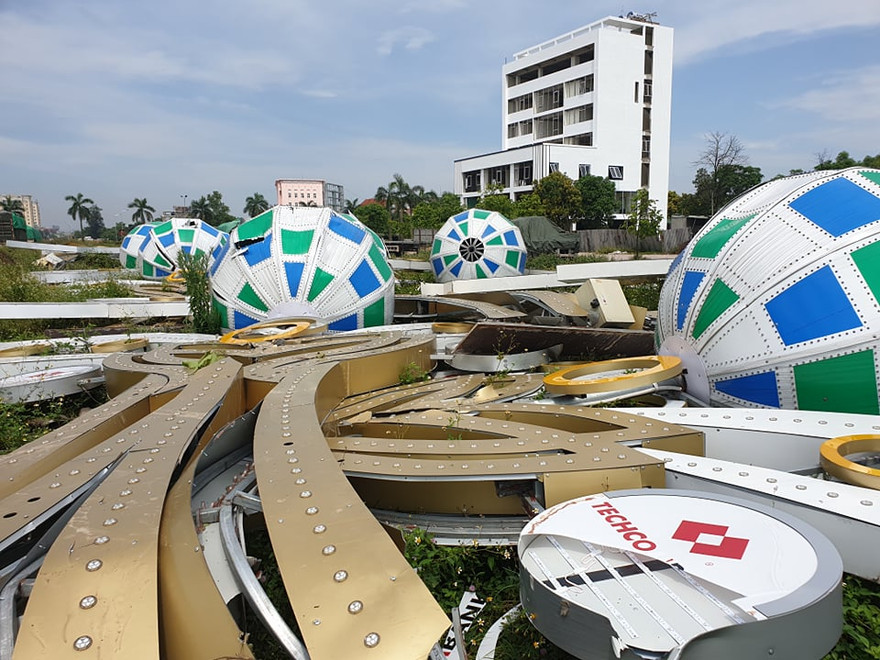 Công trình 11 tỷ đồng đổ gãy sau trận giông lốc 