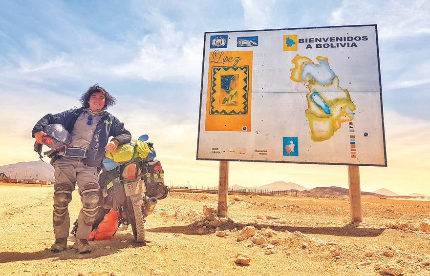 Chuẩn bị nhập cảnh vào Bolivia Ảnh: NVCC