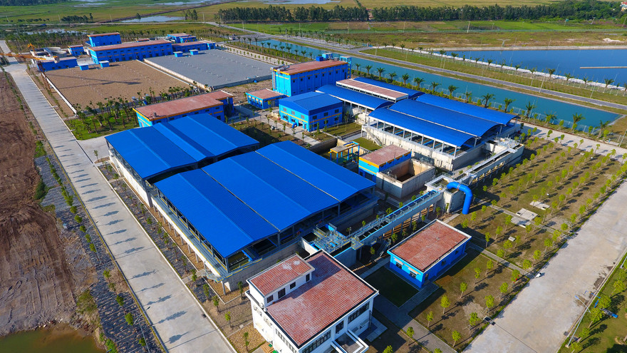 Nhà máy nước sạch sông Đuống Ảnh: MẠNH THẮNG