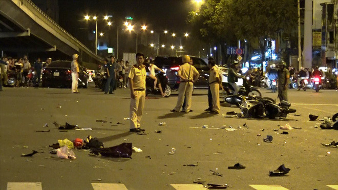 Hiện trường vụ tai nạn tối 21/10 do tài xế say xỉn làm 1 người chết, 5 người bị thương