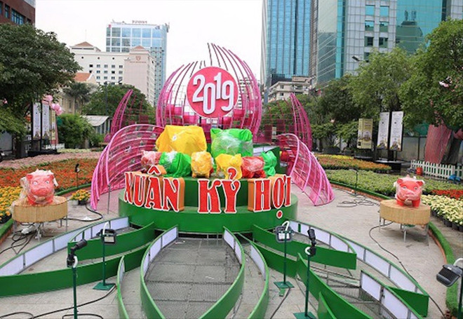 Ðường hoa Nguyễn Huệ trước ngày đón khách​