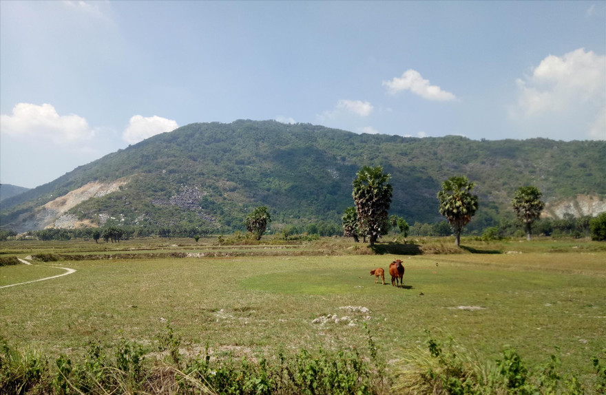 Cánh đồng khô cằn ở huyện Tri Tôn (An Giang) ẢNH: HÒA HỘI