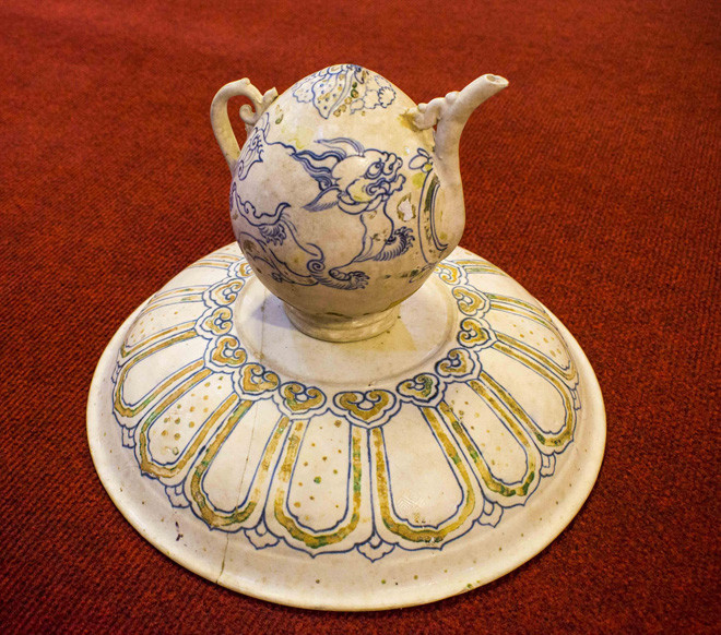 Bình rót ngược​