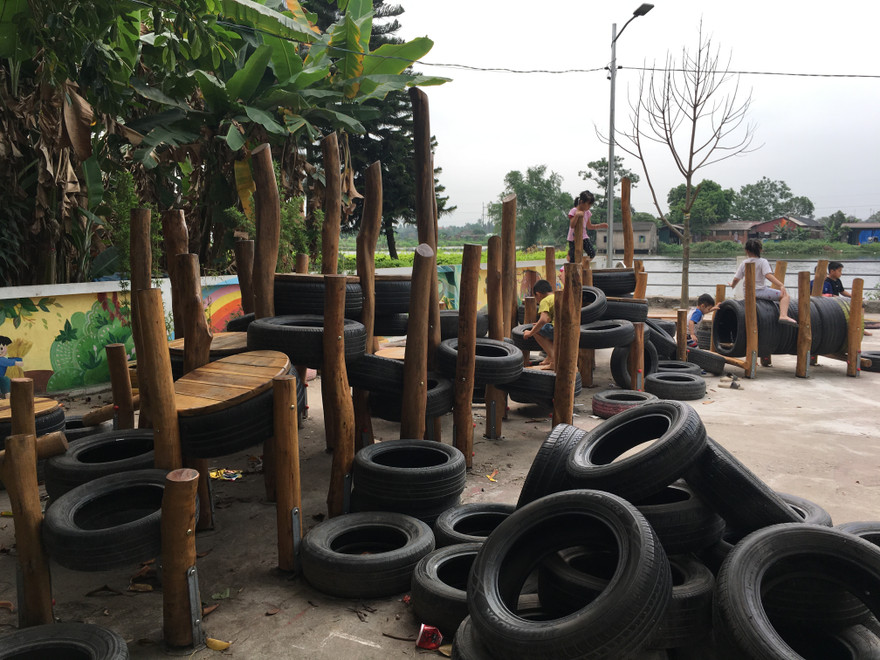 Sân chơi Nhà văn hóa Hà Lỗ (Đông Anh) do TPG thi công được UNESCO VN trao giải 3 về Nghệ thuật tái chế