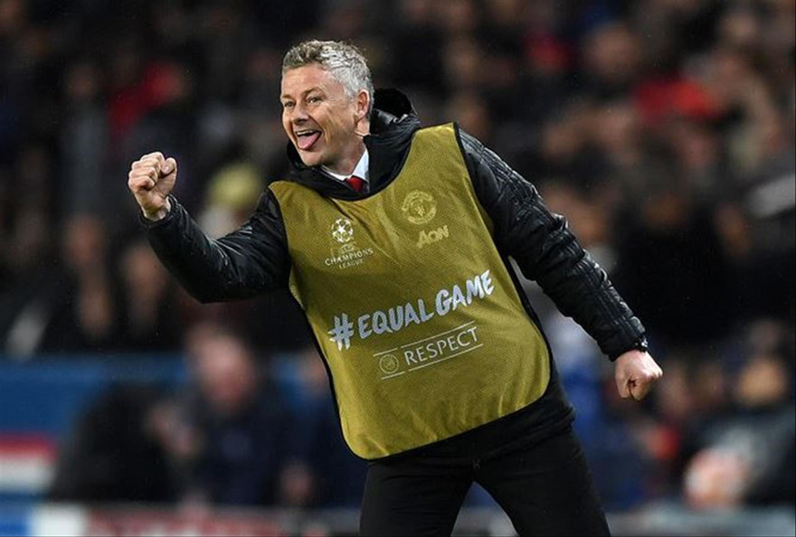 HLV Solskjaer trổ tài xoay xở khéo léo để sử dụng đội hình chắp vá đánh bại PSG ngay trên sân đối thủ 