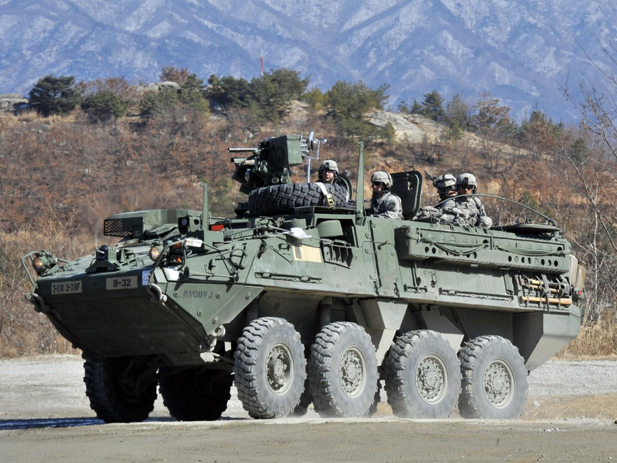Xe chiến đấu bộ binh Stryker. Ảnh: Bloomberg