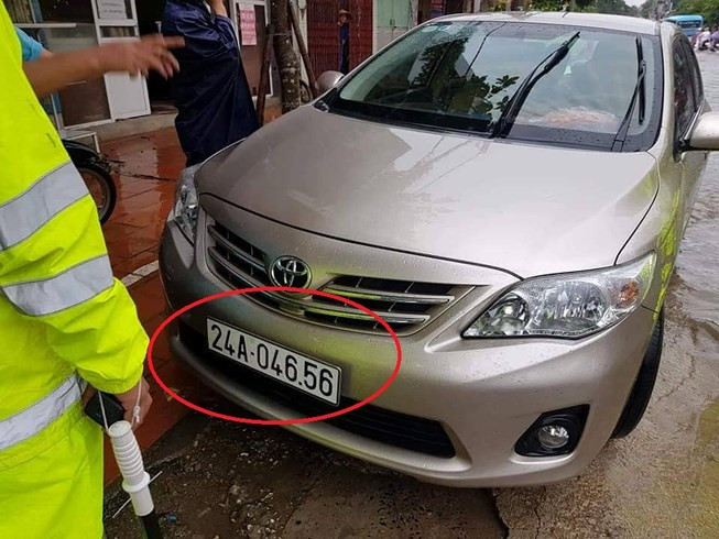 CSGT Hà Nội chặn xe chở tử thi 2 cháu bé bị sát hại