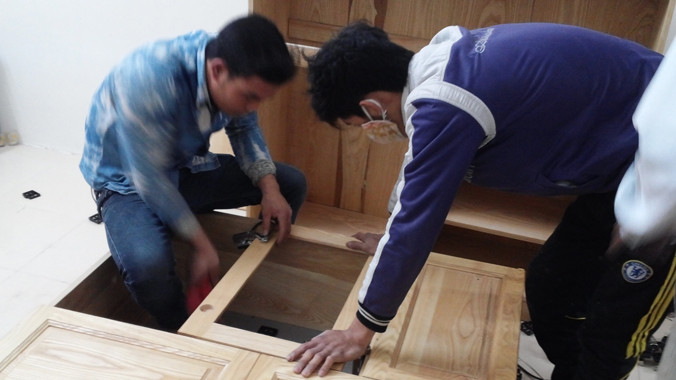 Sửa chữa, tân trang lại căn hộ tại chung cư Kim Văn, Kim Lũ (quận Hoàng Mai, Hà Nội). Ảnh: Phạm Anh.